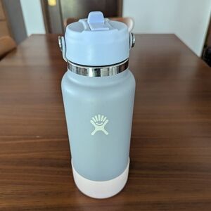 Hydro Flask Frost Blue 32 oz Wide Mouth Straw Lid Pre Owned Pink Rubber Base